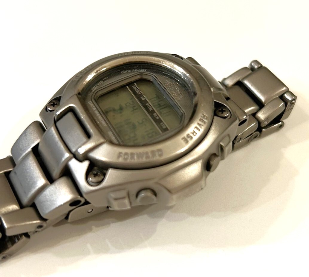 B3)100円～CASIO/カシオ G-SHOCK MRG-200T チタン_画像3