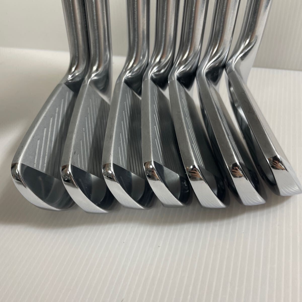 希少スペック テーラーメイド R7 FORGED アイアンセット 4I〜PW 希少スペック テーラーメイド R7 FORGED アイアンセット 4I〜PW
