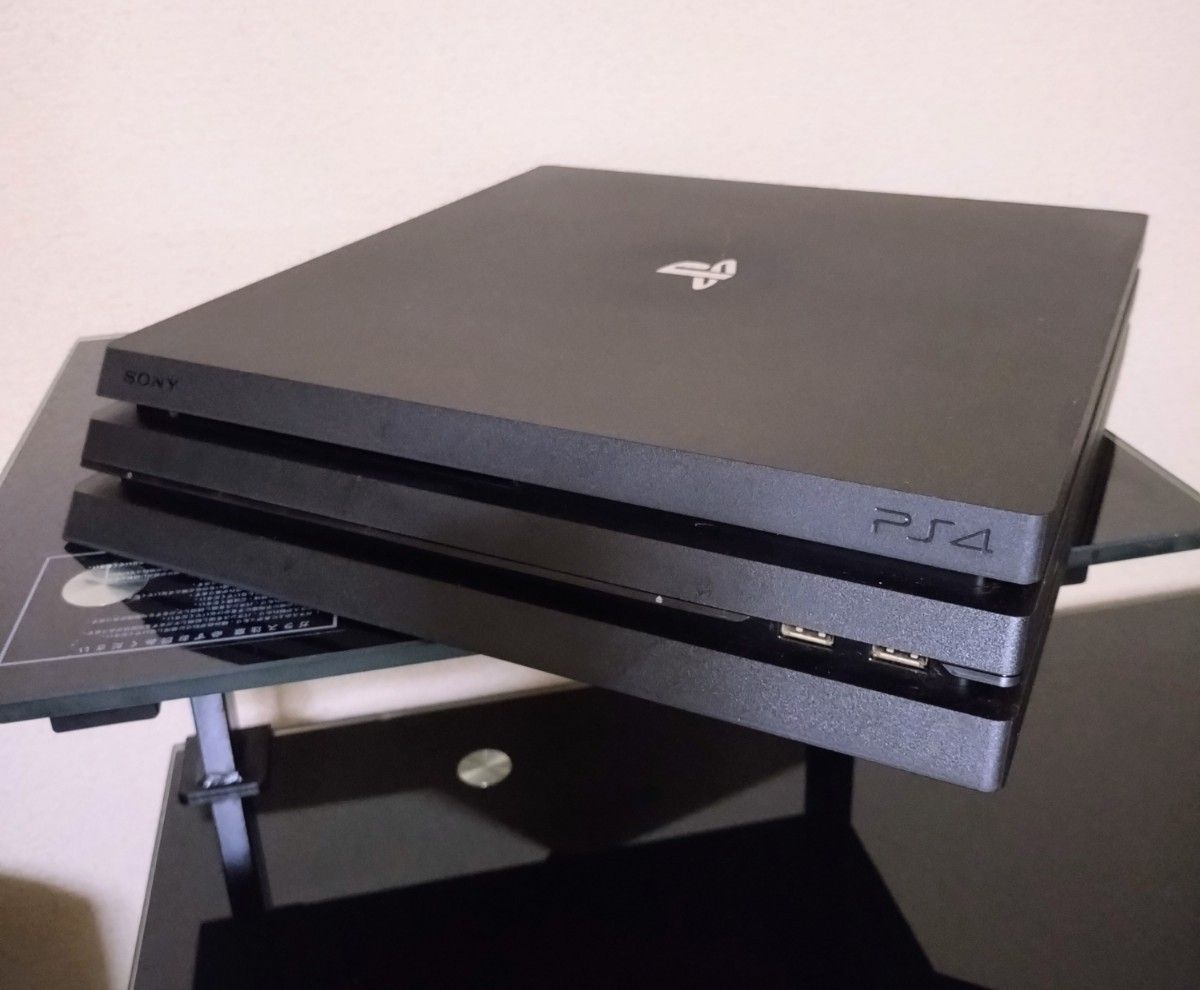 PlayStation 4 Pro ジェットブラック 1TB CUH-7000B B01 + PlayStation 4 Pro ジェットブラック 1TB CUH-7000B B01 +
