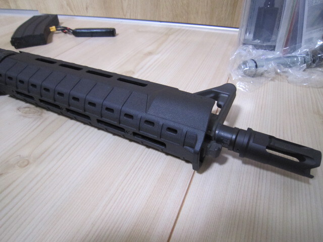 TOKYOMARUI 東京マルイ 次世代電動ガン M4 Mid-Length カスタム urg-imk18mod.1sopmodsocomm4a1hk416の画像6