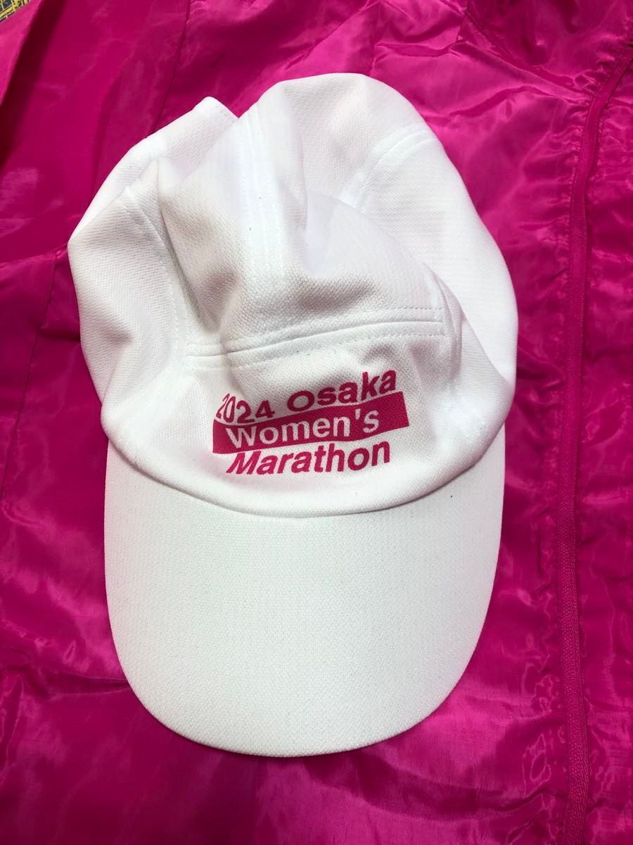 大阪国際女子マラソンのボランティアジャケットと帽子