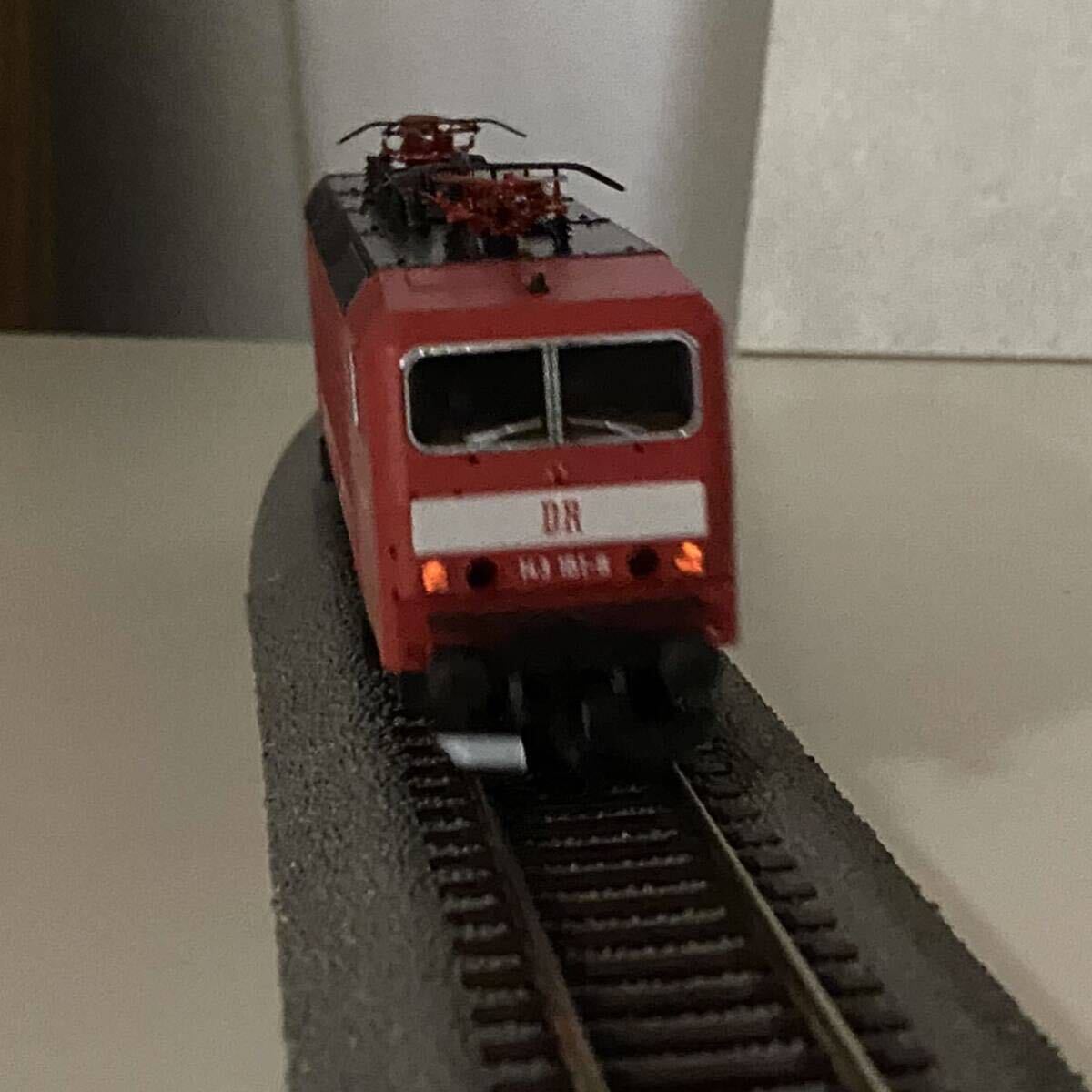*ROCO( Logo ) HO gauge 43688 DR 143 161-8 сила машина Германия железная дорога?