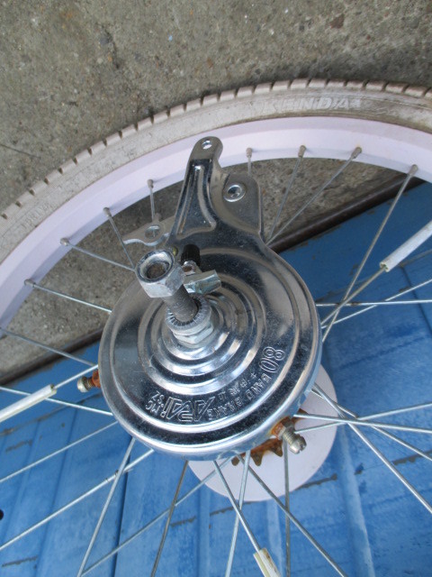 18インチ自転車後輪　（ アルミホイール・タイヤ18ｘ2.20・チュ-プ　セット）　（上215）_画像2