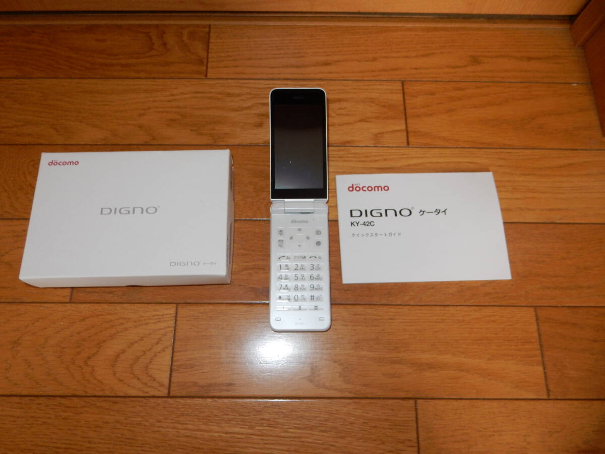 docomo KYOCERA Dignoケータイ KY-42C ホワイト ドコモの画像1