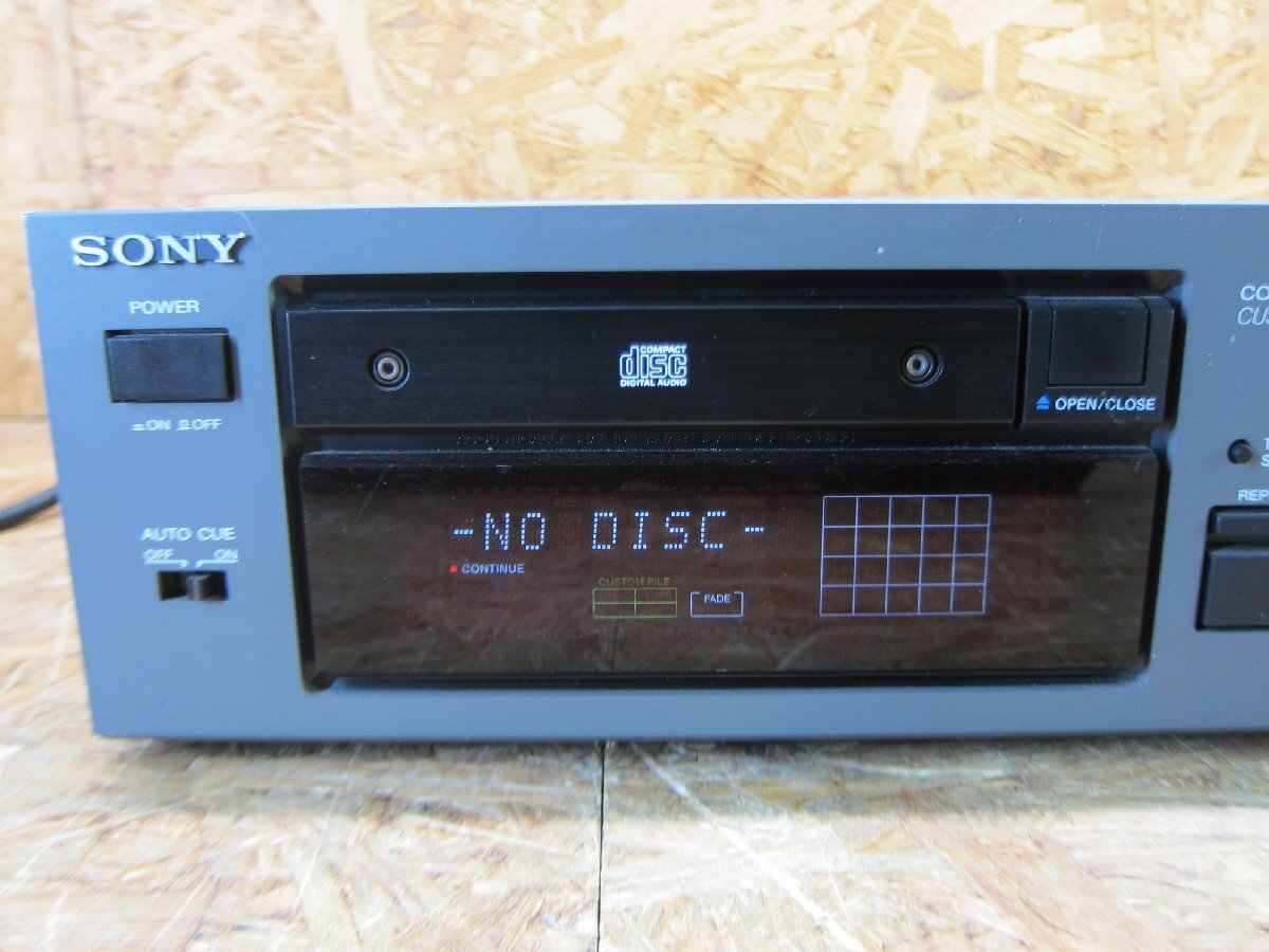 ◎【再生確認済み】 SONY CDP-2700 CDプレーヤー 業務用CDデッキ ◎V619の画像3