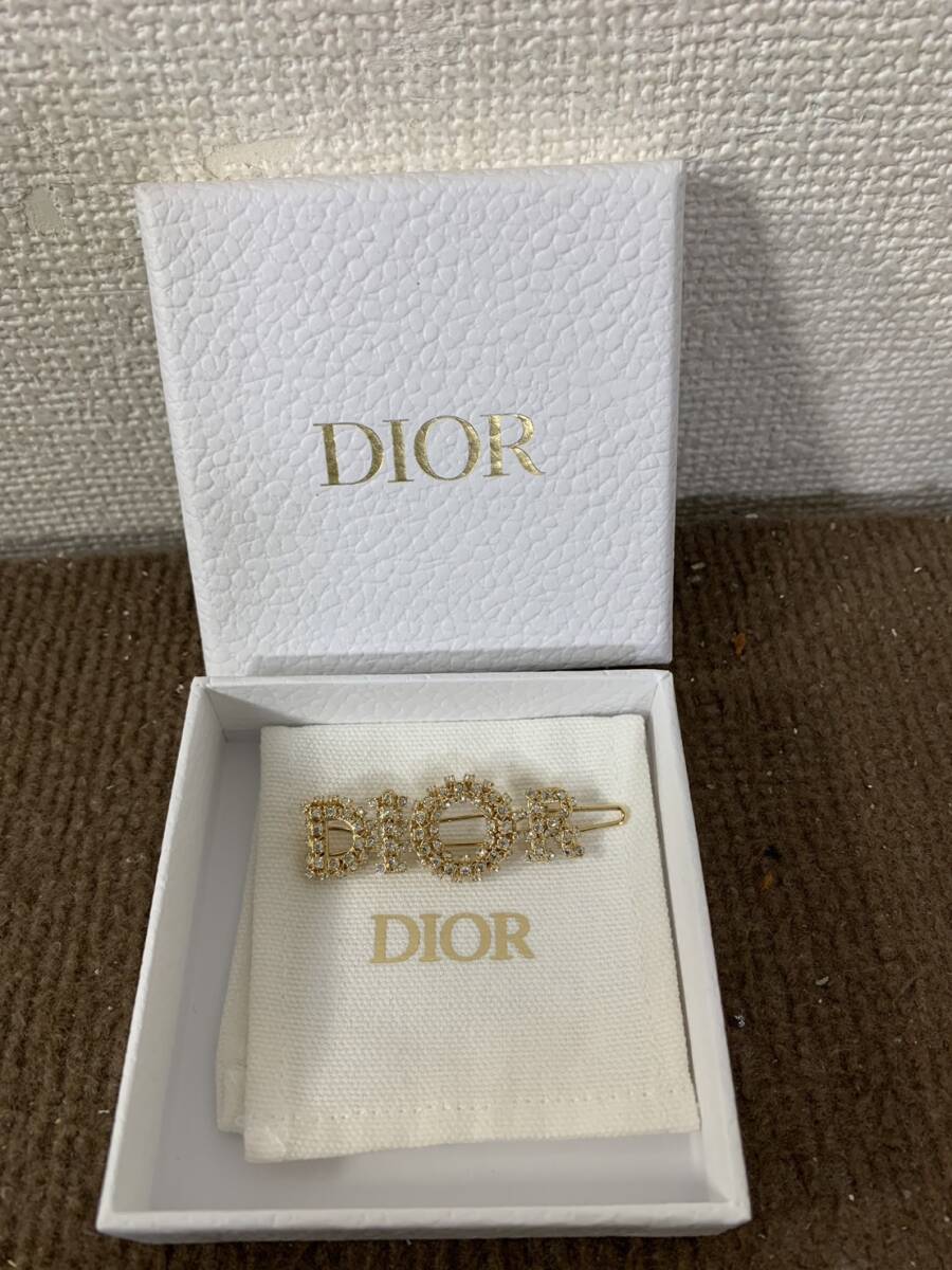  Christian Dior クリスチャン ディオール ヘアピン ゴールド ヘアアクセサリー 髪留めの画像1