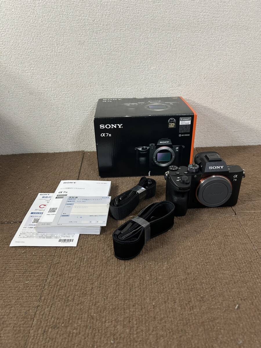 【中古美品】SONY ILCE-7M3 a7III ミラーレス一眼 デジタルカメラ ボディ 本体 使用少　通電動作確認済み_画像1