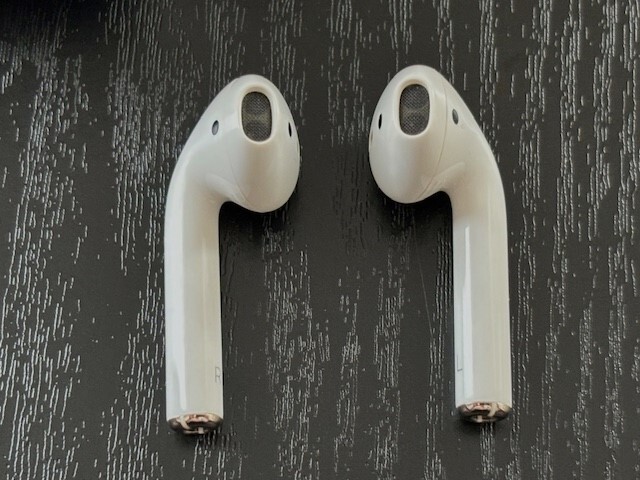 正規品★AirPods（第1世代） MMEF2J/A★純正Airpods★Lightningケーブル付_画像8