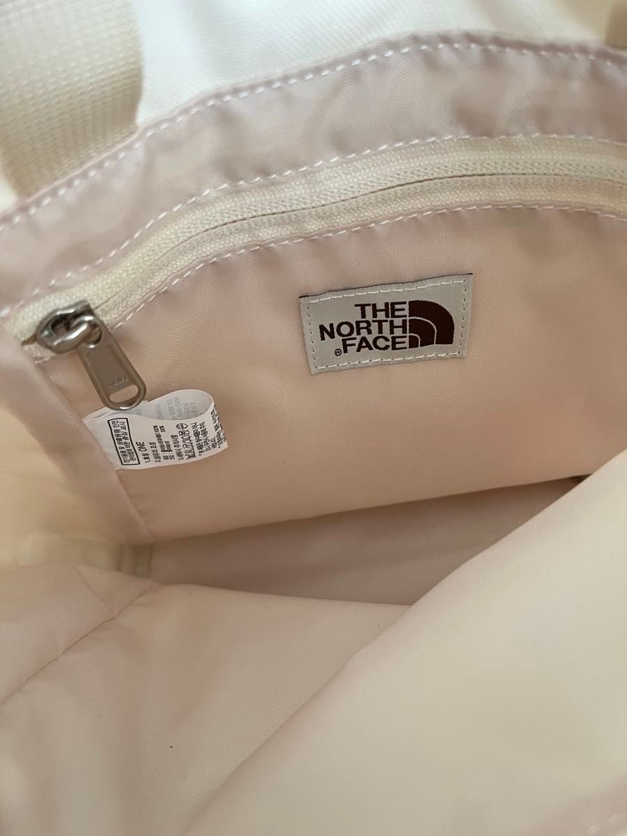 THE NORTH FACE ザノースフェイス 2WAY巾着ミニショルダーバッグ　ホワイト