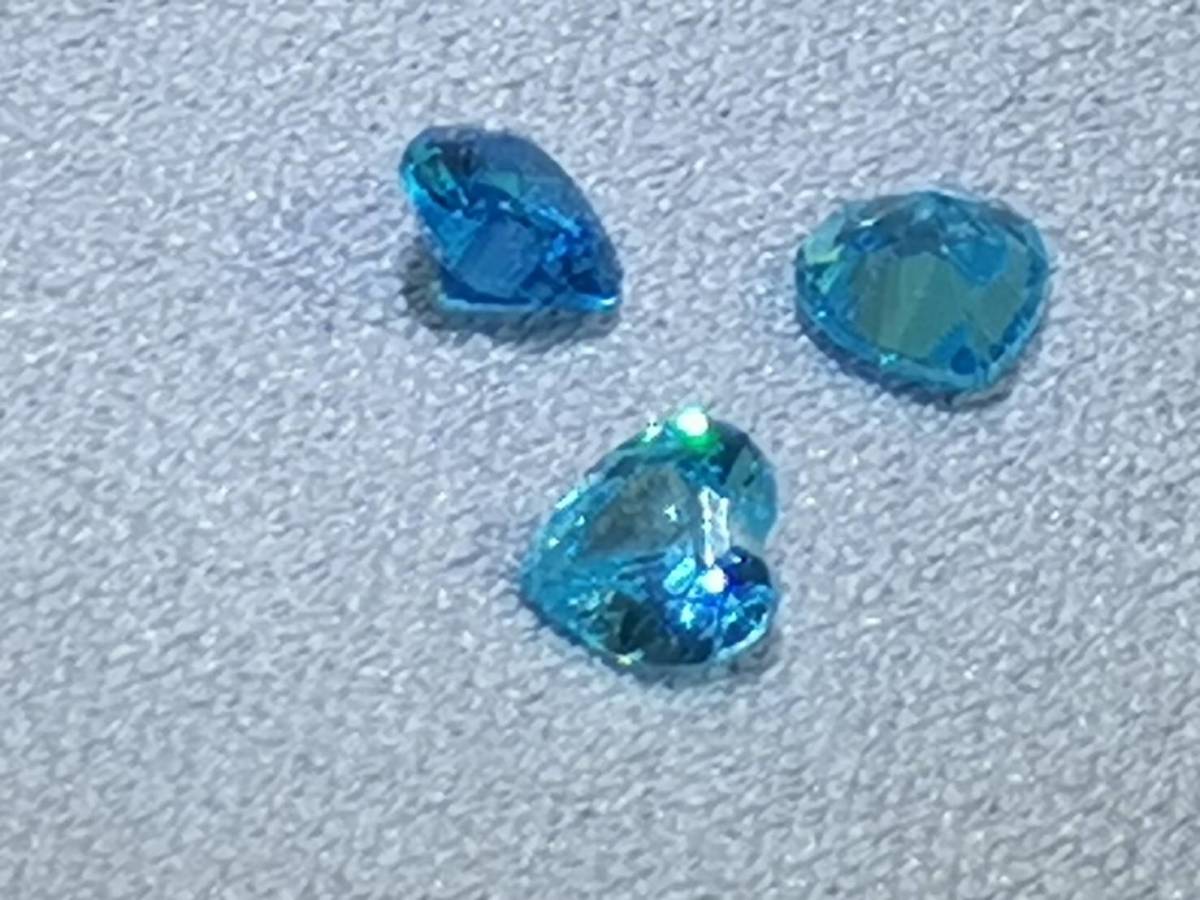 【ハート型】AAAライトブルー（青・水色）4ｍｍルース単品キュービックジルコニア（人工・合成ダイヤ）アクセサリー材料、ハンドメイド_画像2