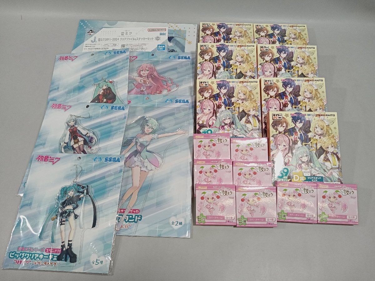 【未検品】初音ミク ボーカロイド グッズ 約4.6キロ まとめ売り アクスタ/マスコット/アクキー 他 [7-1] No.2019の画像3