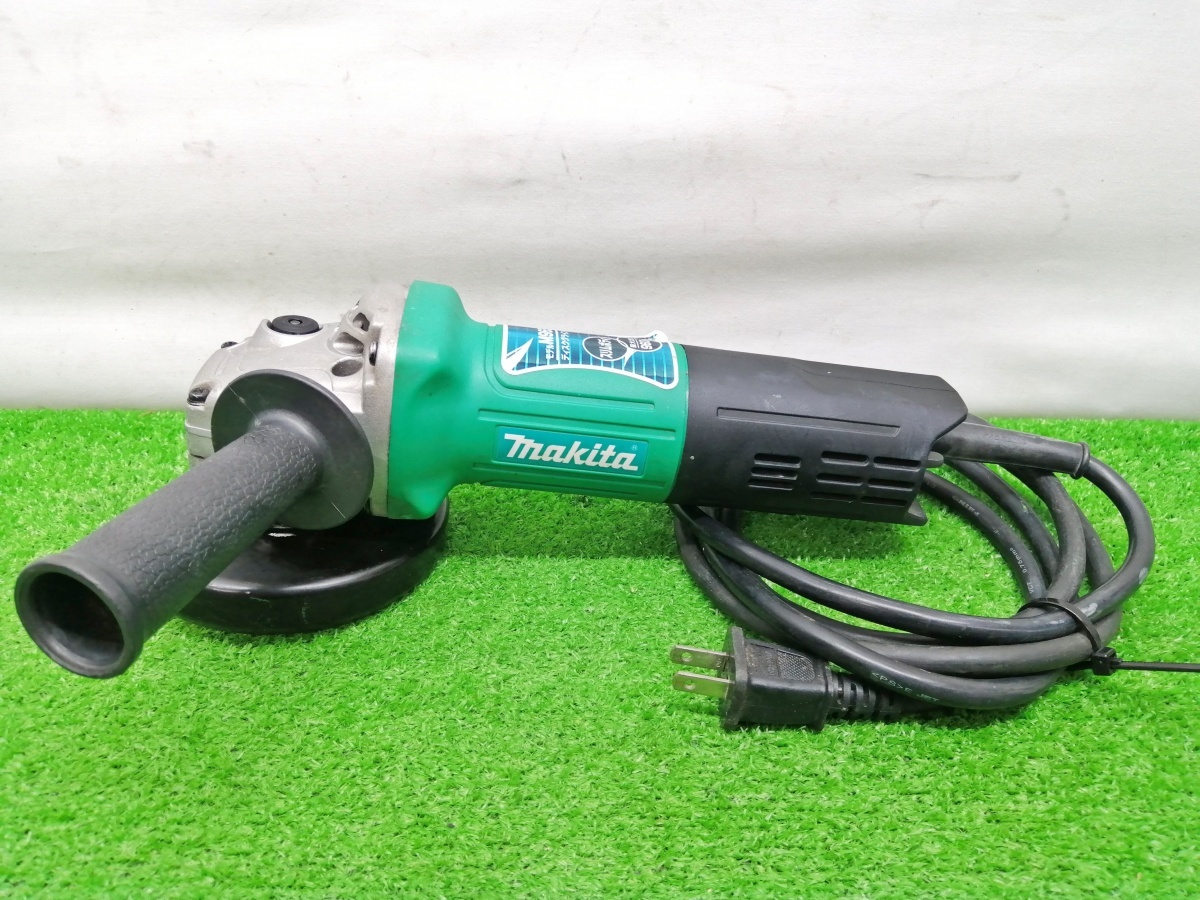 中古品 makita マキタ 100mm ディスクグラインダ M965_画像1