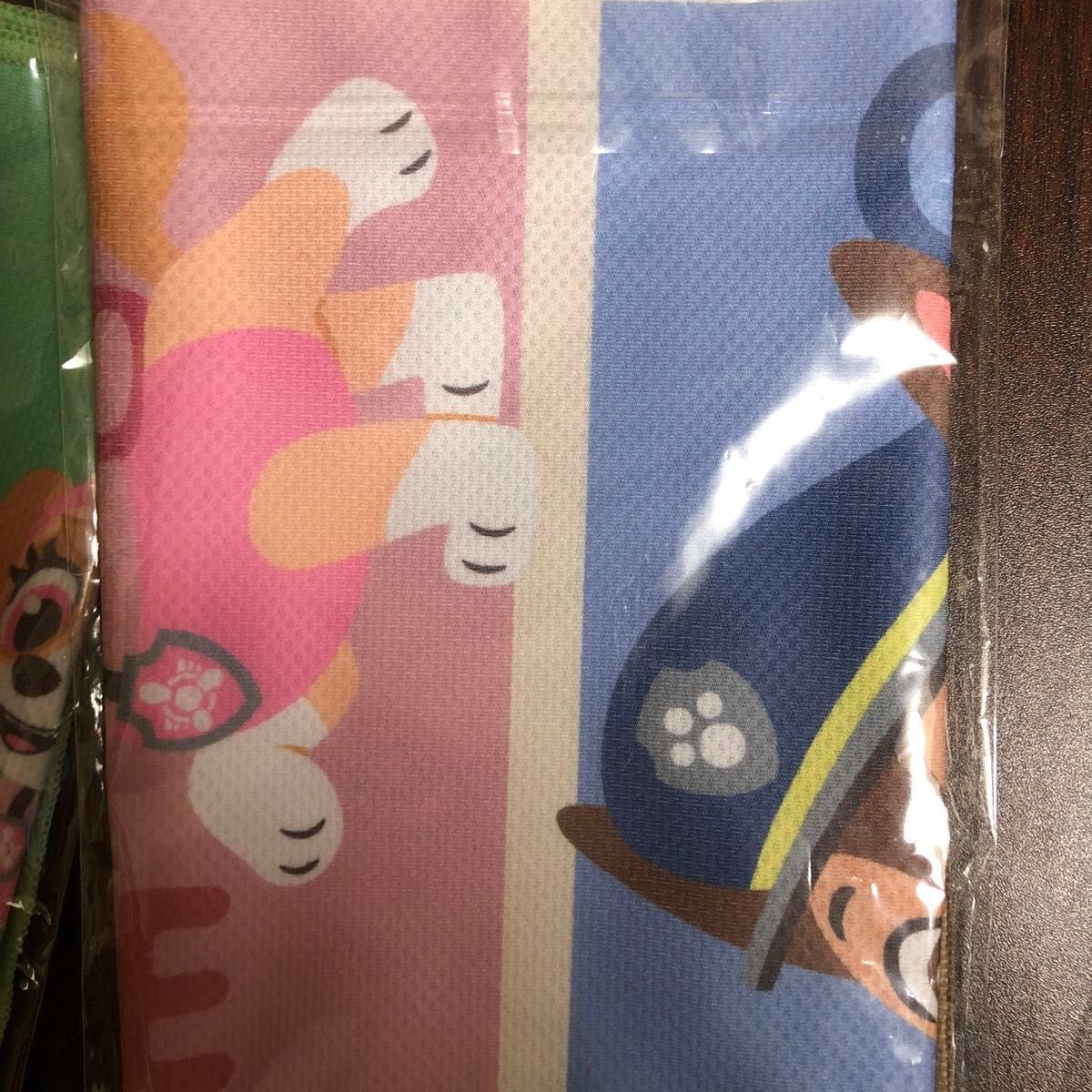 冷感タオル　サントリー　パウ・パトロール　2種　　選んで【非売品】　簡易包装で発送予定　これからちょっとしたお出かけに　