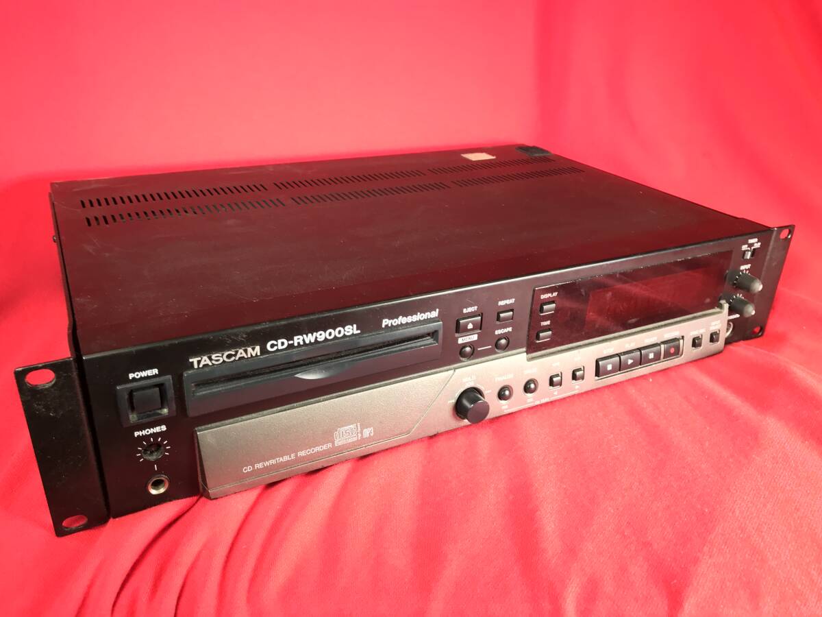 nt240514-004J TASCAM CD-RW900SL タスカム CDプレーヤー 音楽再生機器 通電OK 再生OK USED オーディオ 中古_画像1