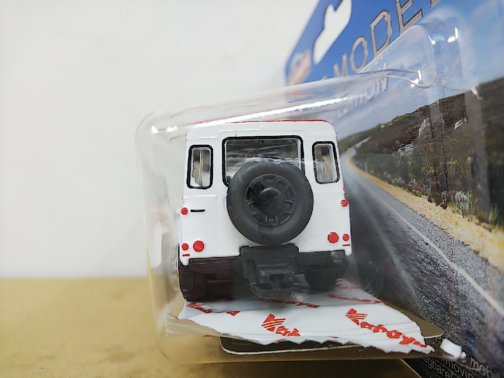 # Majorette MajoRette PRIME MODEL RACING EDITION Land Rover Defender миникар 