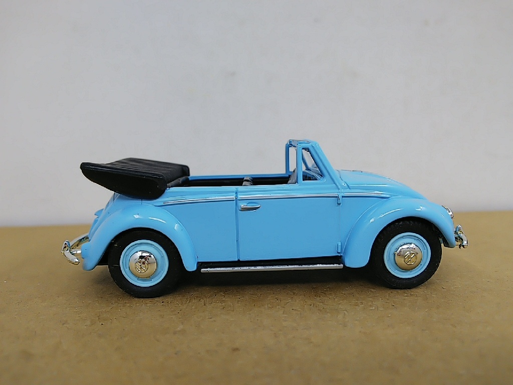 ■ Vanguards 1/43 VA2001 - VW CABRIOLET ライトブルー フォルクスワーゲン・カブリオレ モデルミニカー_画像4