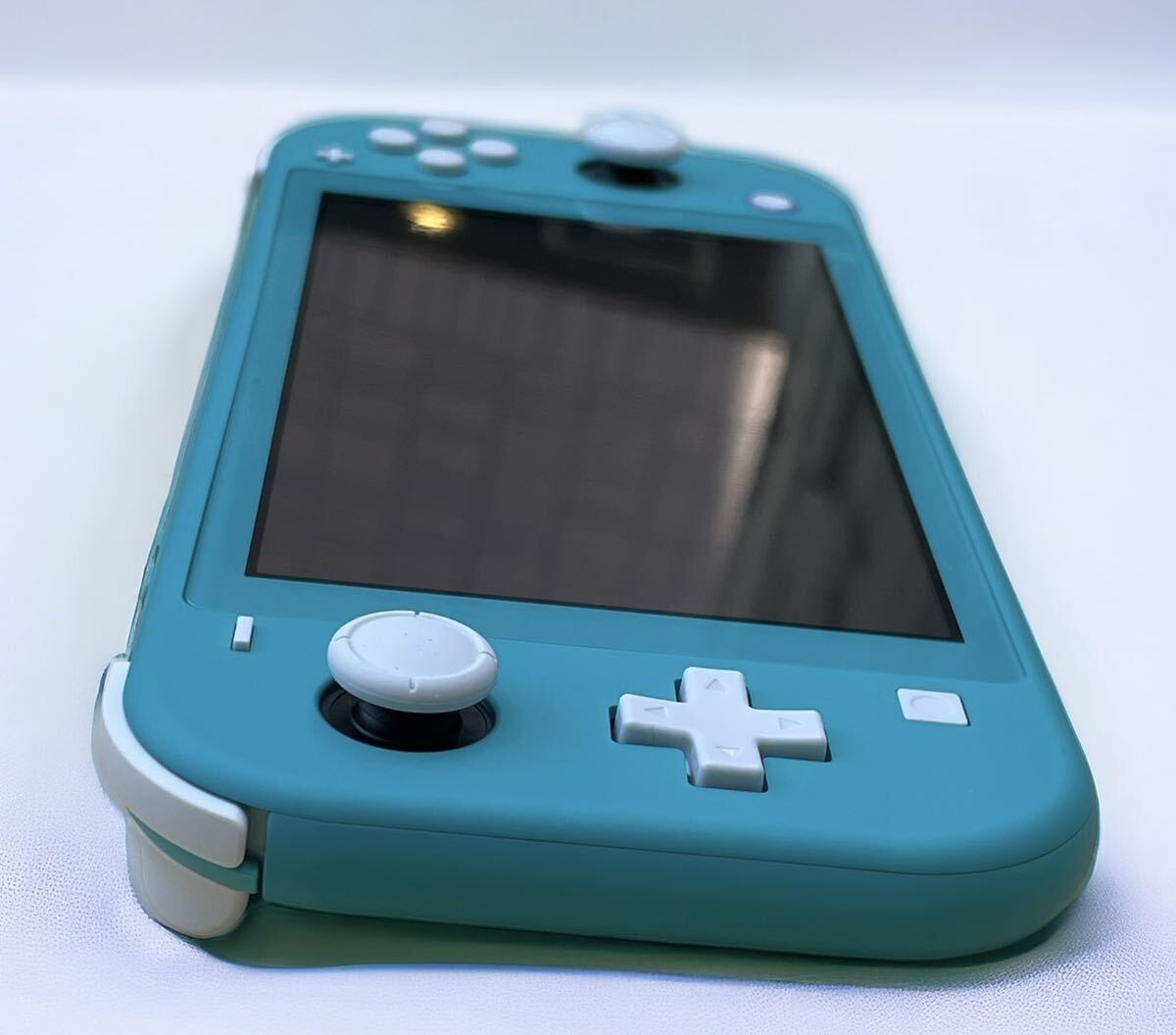 【稼働品】Nintendo Switch Lite ニンテンドースイッチライト 本体 ターコイズ HDH-S-BAZAA 充電器付　1円〜_画像4