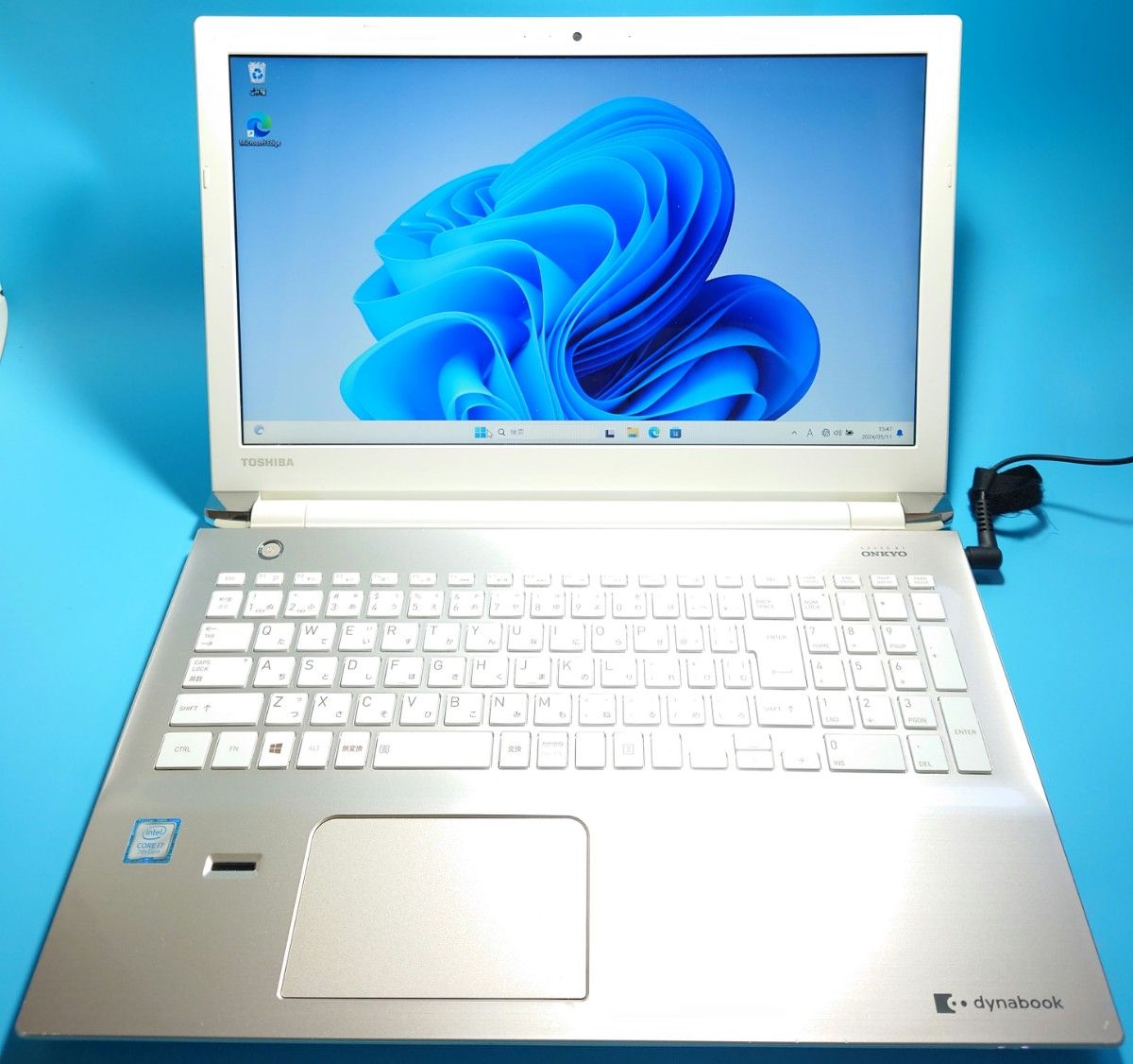 東芝 dynabook T75/CG Core i7 7500U SSD 1TB Windows11 Office2021