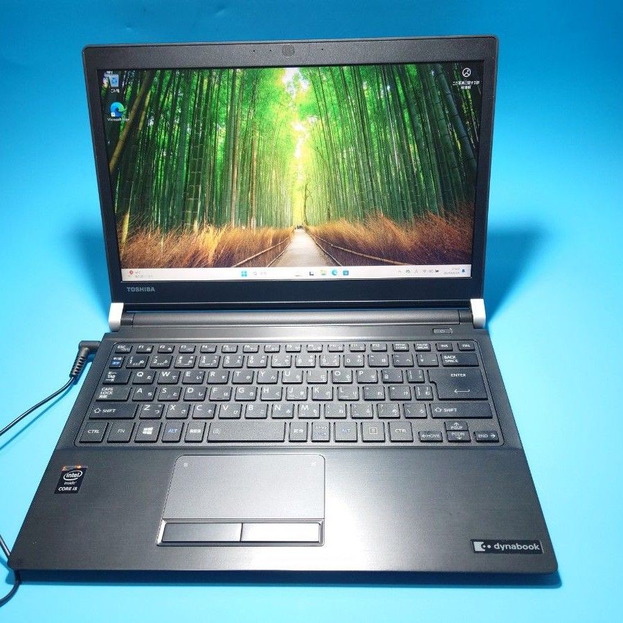 東芝 dynabook R73/Y i5 SSD 512 GB Windows11 Office 2021