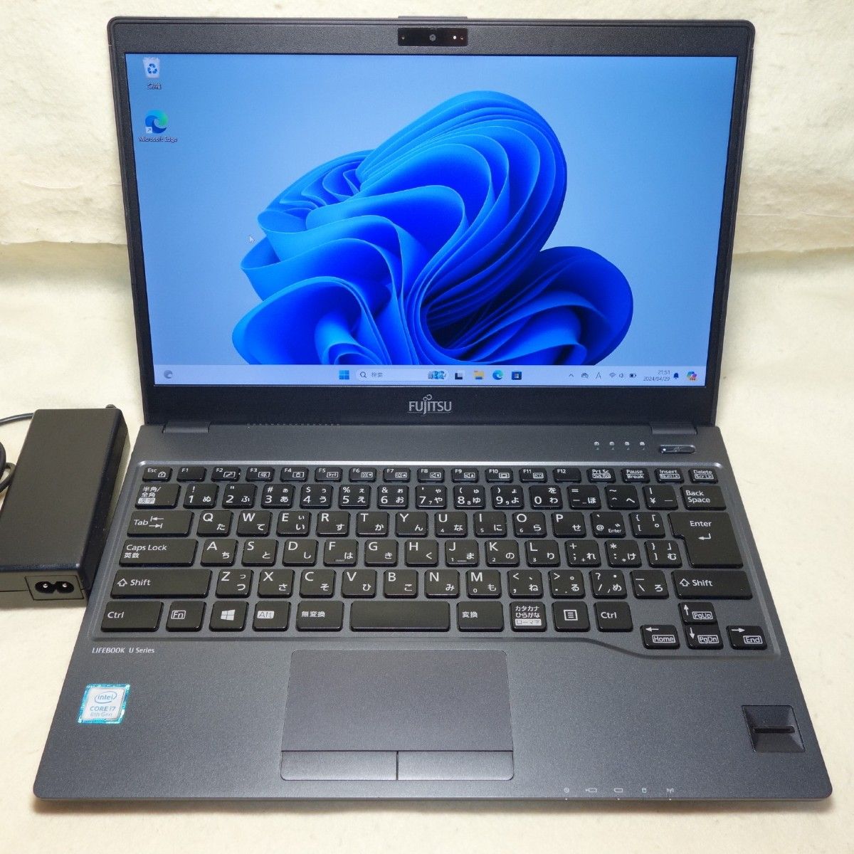 LIFEBOOK U938/VW◆Core i7-8550U/SSD 256G/8G/カメラ/超軽量◆Windows11