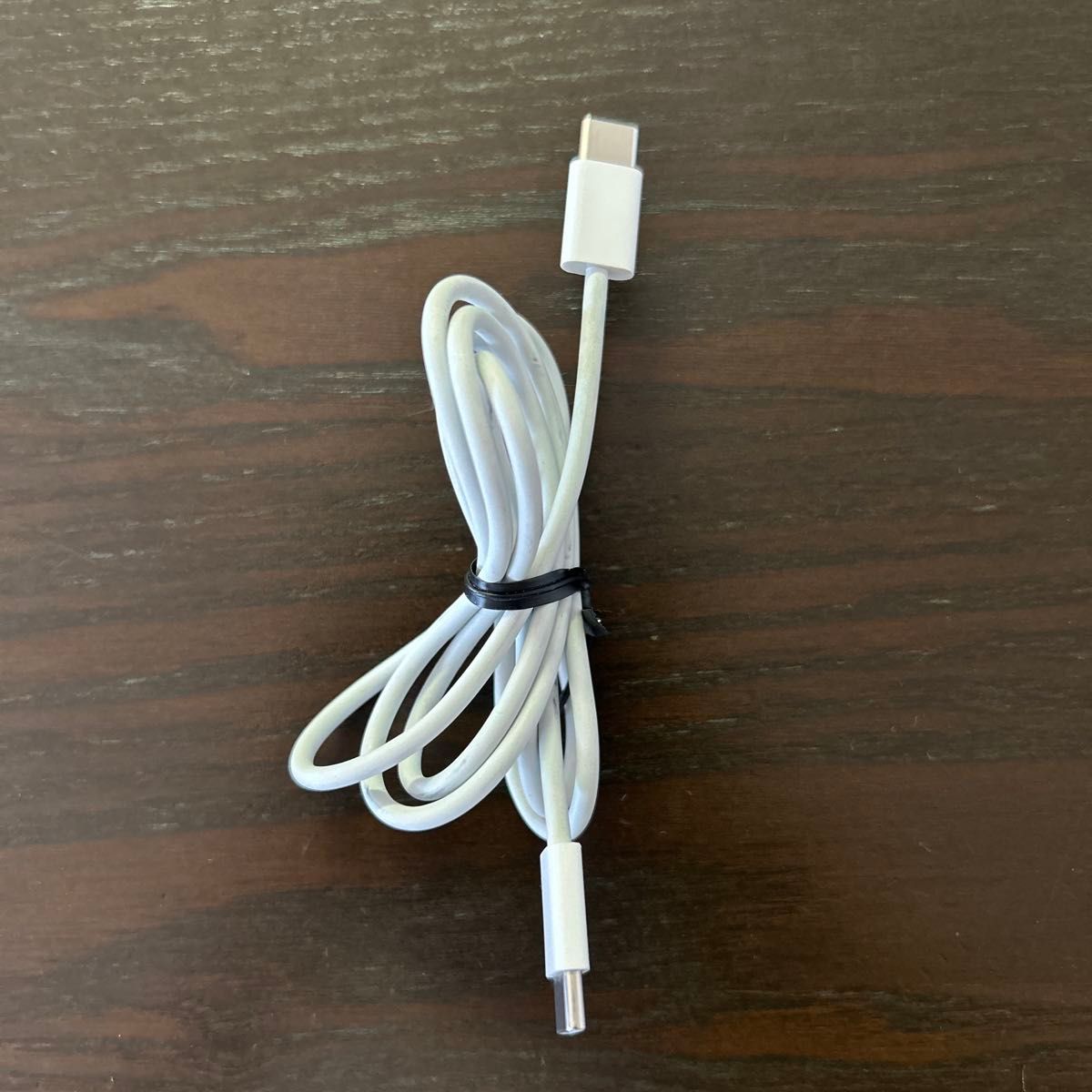 純正品　アップル Apple 20W USB-C電源アダプタ ケーブル×2本　付き