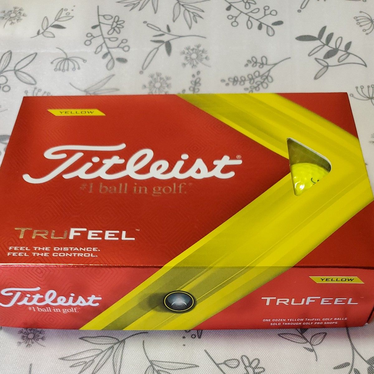  Titleistゴルフボール　 トゥルーフィールイエロー