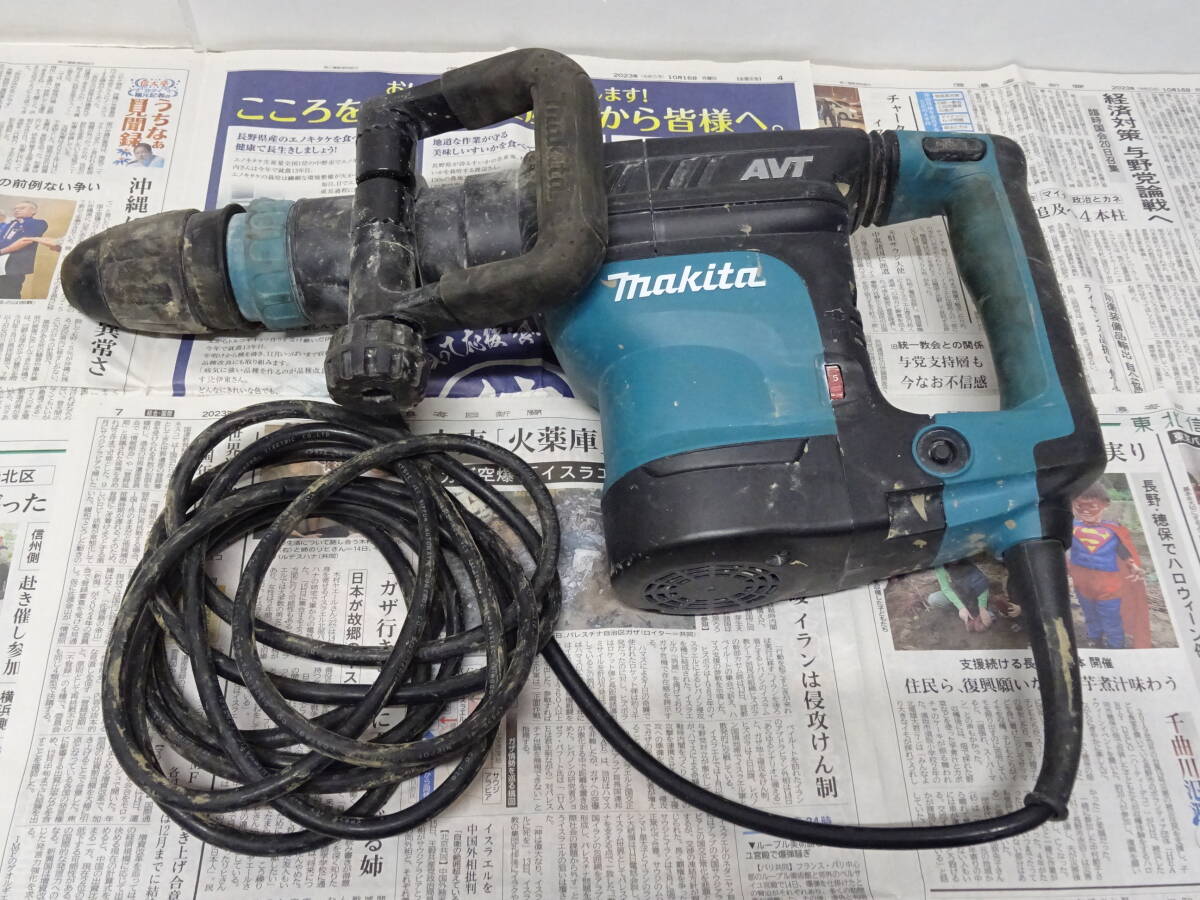 HE-551◆makita マキタ 電動ハンマ HM1111C 中古品_全体的にスレキズや汚れが多数あります。