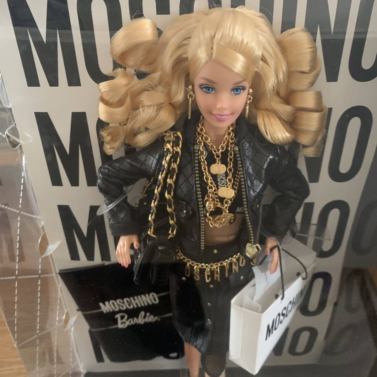 Moschino (モスキーノ) と Barbie (バービー)のコラボアイテム 限定2000個の画像5