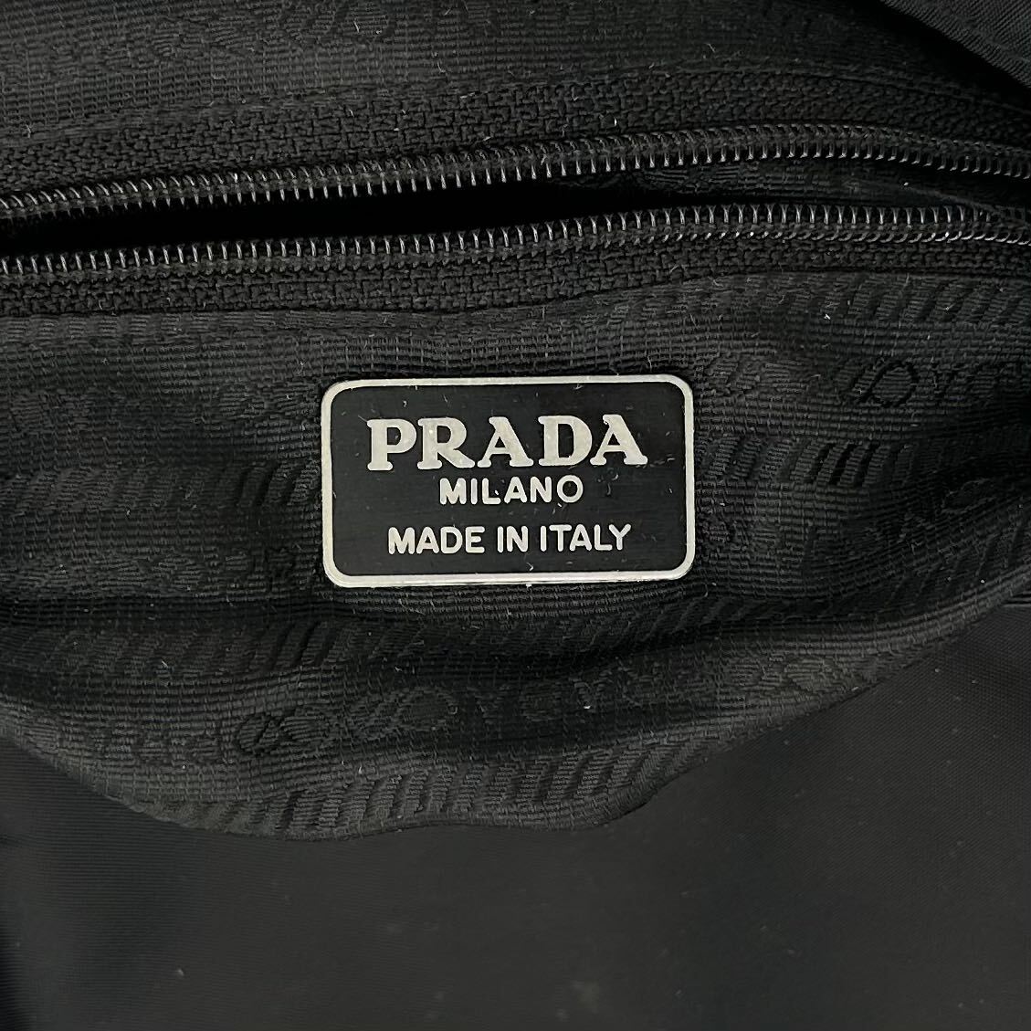 PRADA プラダ ショルダーバッグブラック 斜め掛け 黒 ブラック テスート ナイロン レザー ベルト トライアングルロゴ クロスボディ_画像10