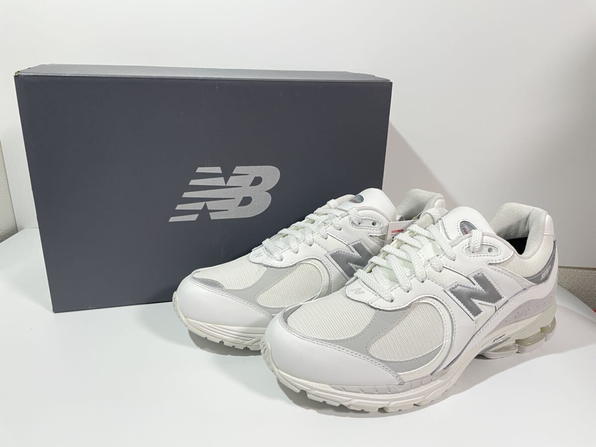 【送料無料】【新品】27㎝　NEW BALANCE M2002RXM GORE-TEX ニューバランス M2002RXM ゴアテックス ホワイト