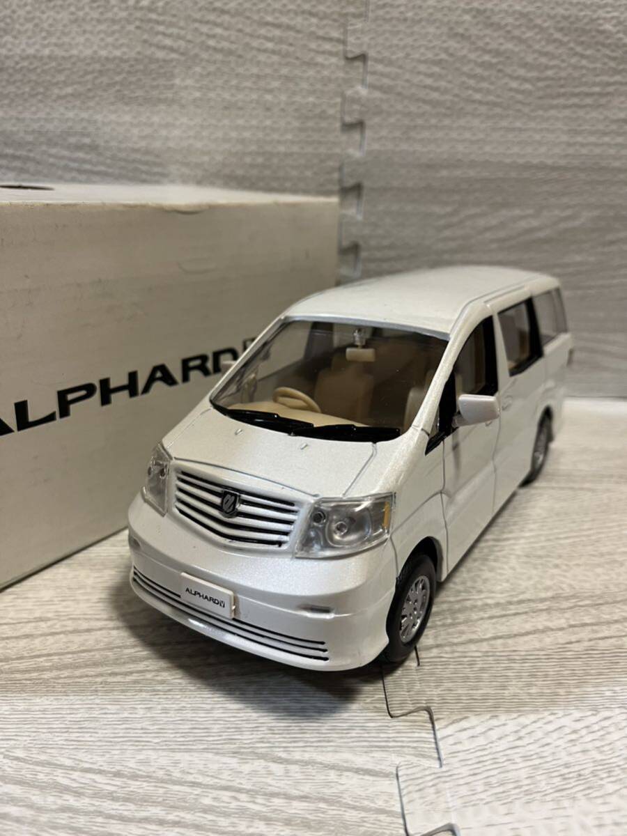 1/24 トヨタ 初代アルファード アルファードV 非売品 ミニカー カラーサンプル ホワイトパール