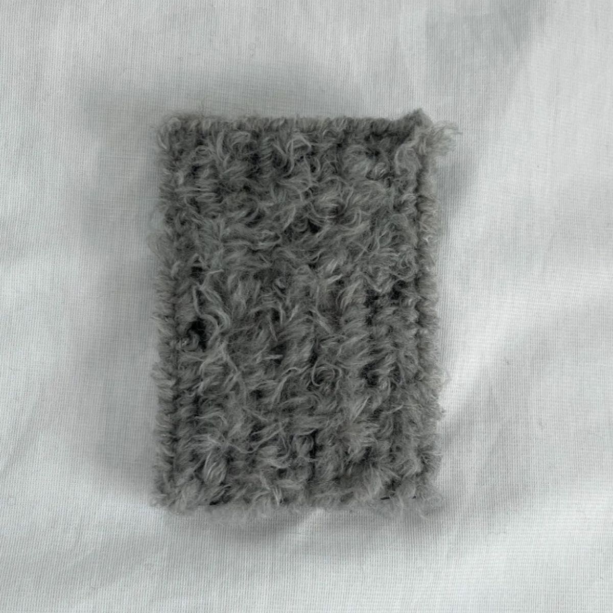 トレカケース 韓国 ふわふわ 編み物 リボン 毛糸 デコ ハンドメイド 