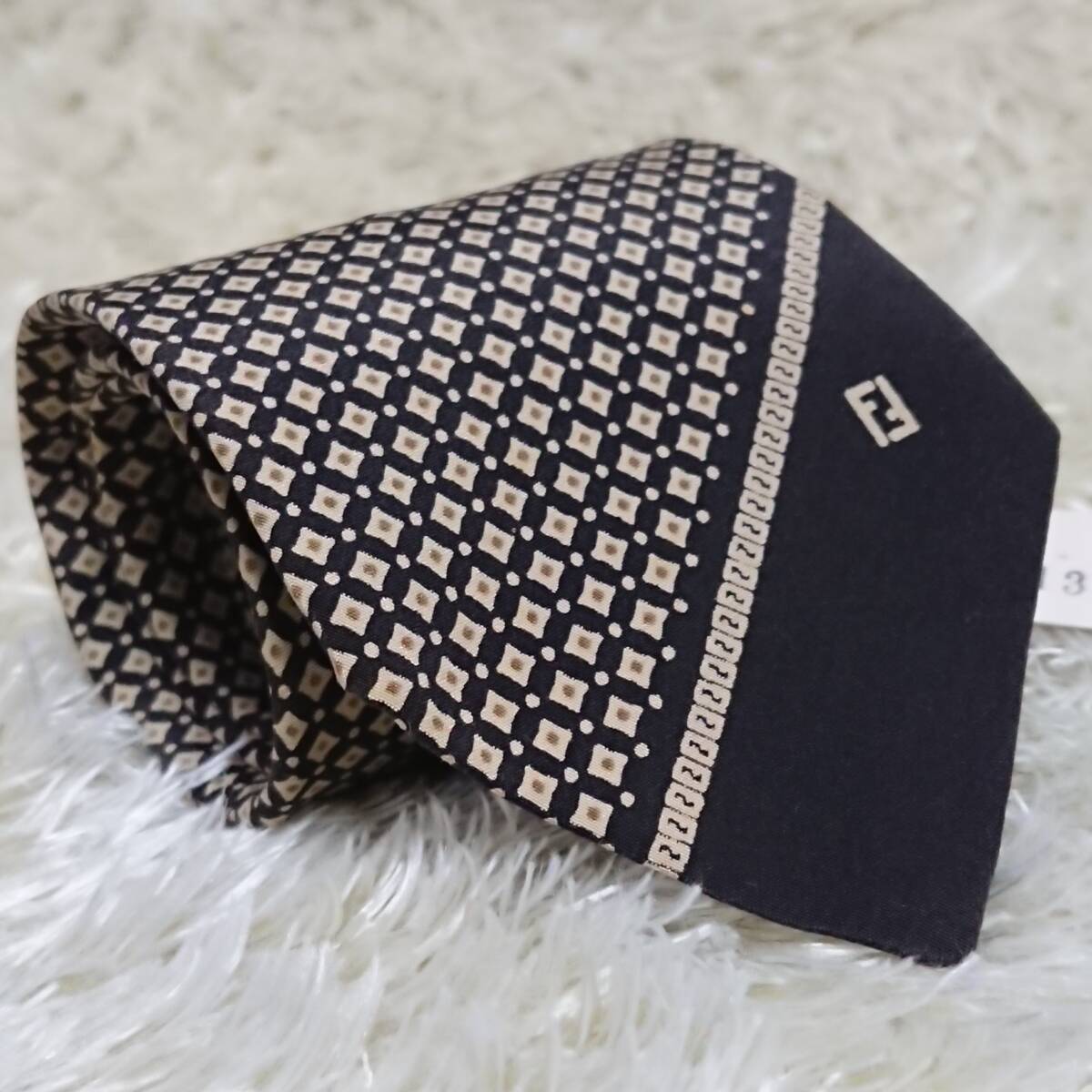  unused Fendi FENDI necktie narrow tie brown group total pattern silk Zucca Logo 