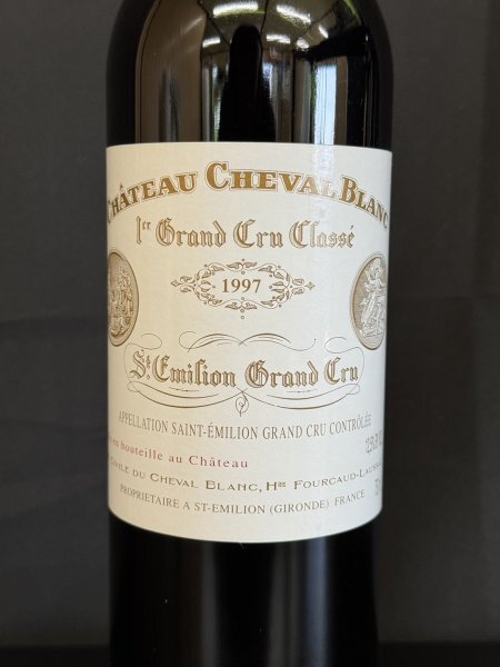 未開栓　CHATEAU CHEVAL BLANC　シャトー シュヴァル ブラン　1997年　750ml　12.5％_画像3