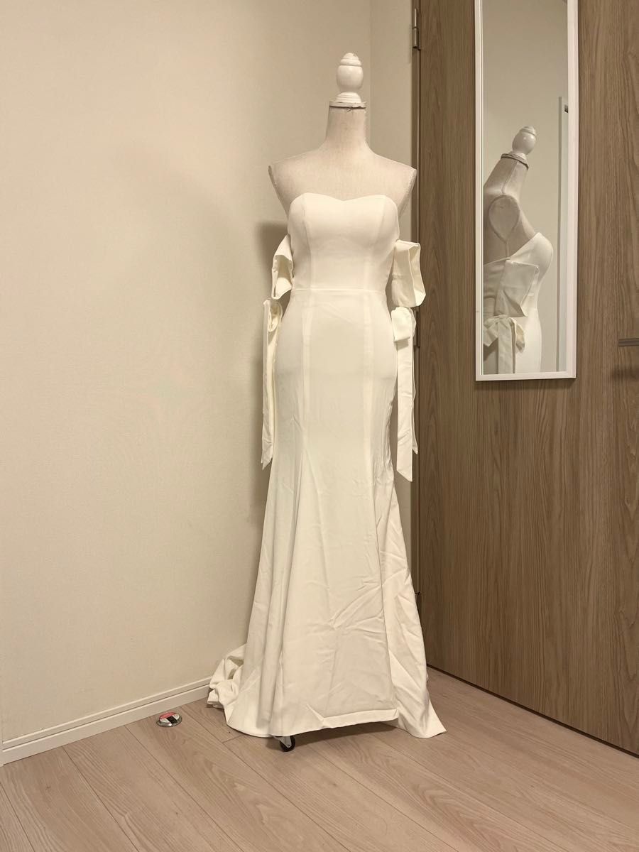 カラードレス COLOR ウェディングドレス オフホワイト Wedding Dress ドレス