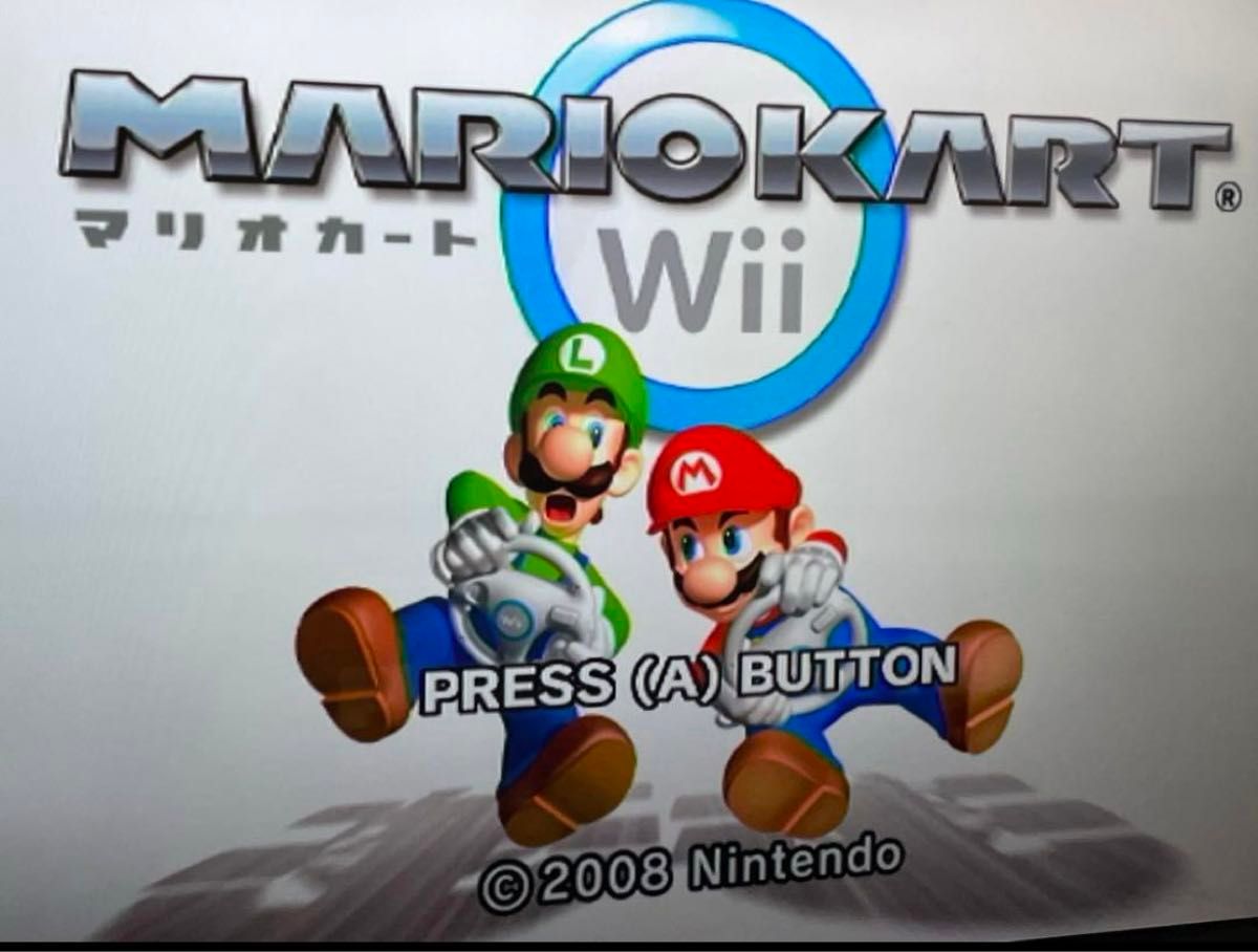 Wii本体のみ　ソフト1本付き マリオカートWii