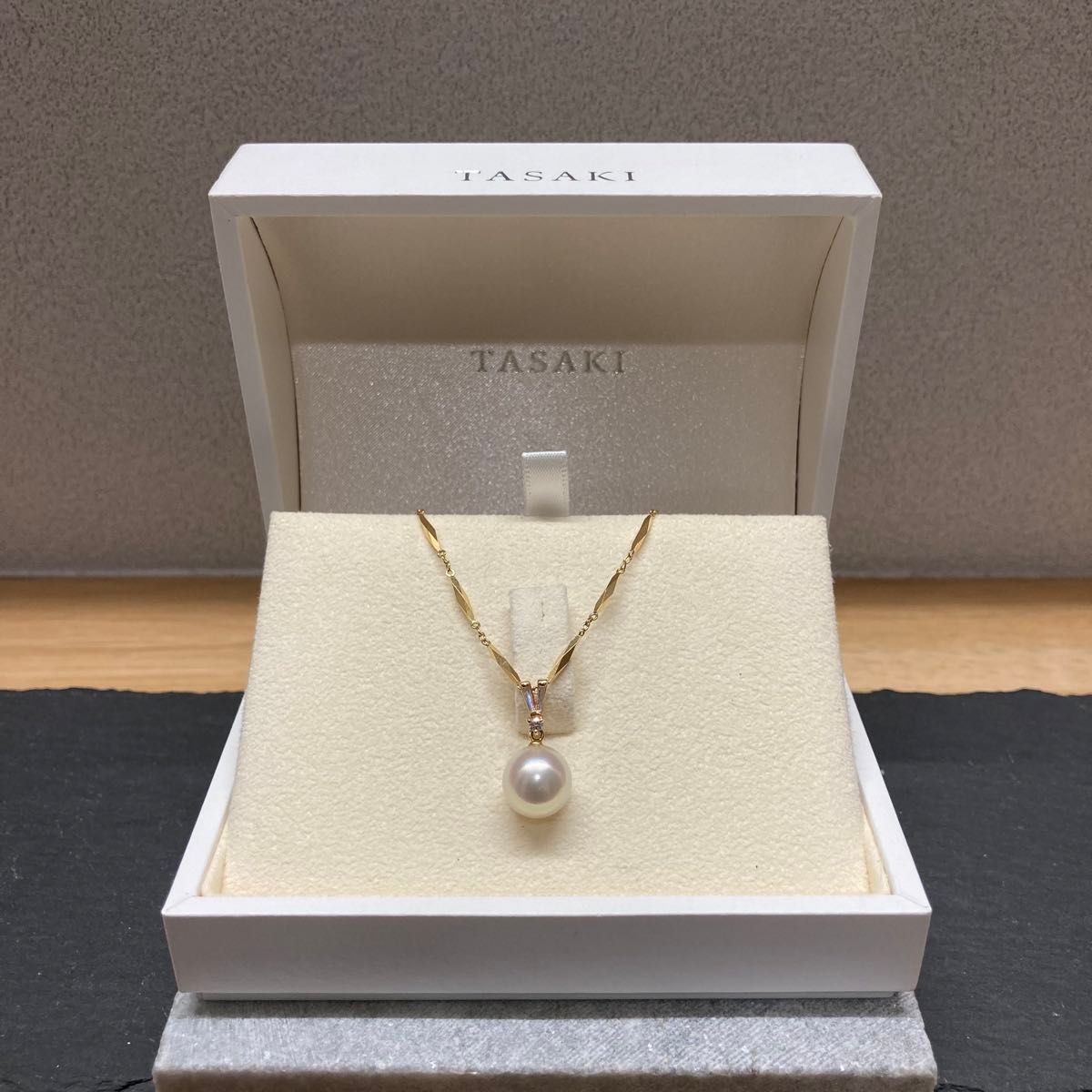 【美品】k18 TASAKI タサキ 花珠アコヤ真珠×ダイヤモンド ペンダントトップ