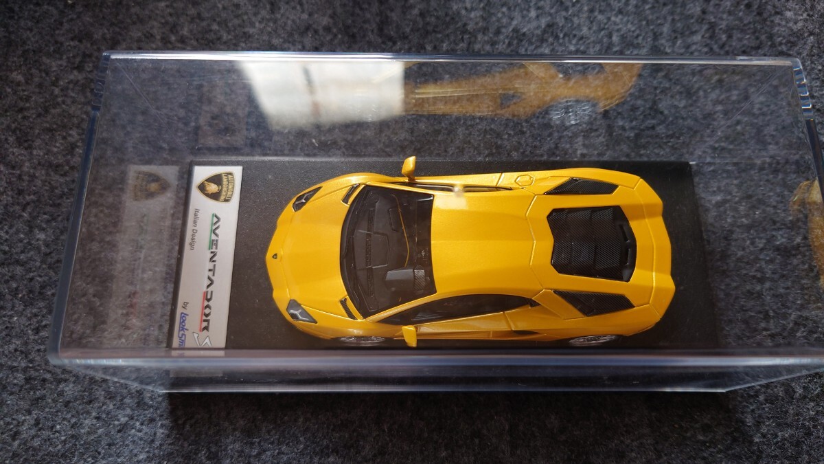 LOOK　Smart　ルックスマート1/43ランボルギーニアヴェンタドールS New Giallo Orion イエロー品番LS468A_画像1