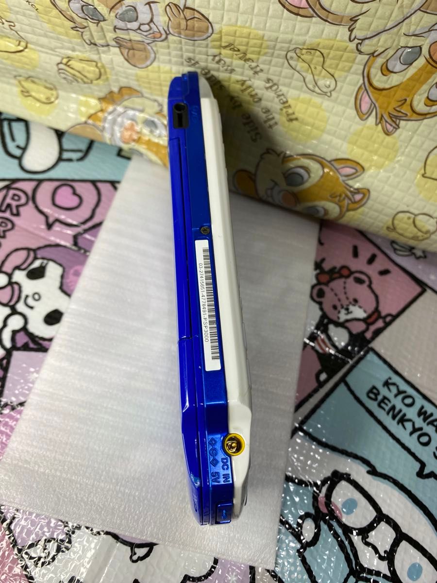 PSP3000本体ホワイト・ブルー・限定色