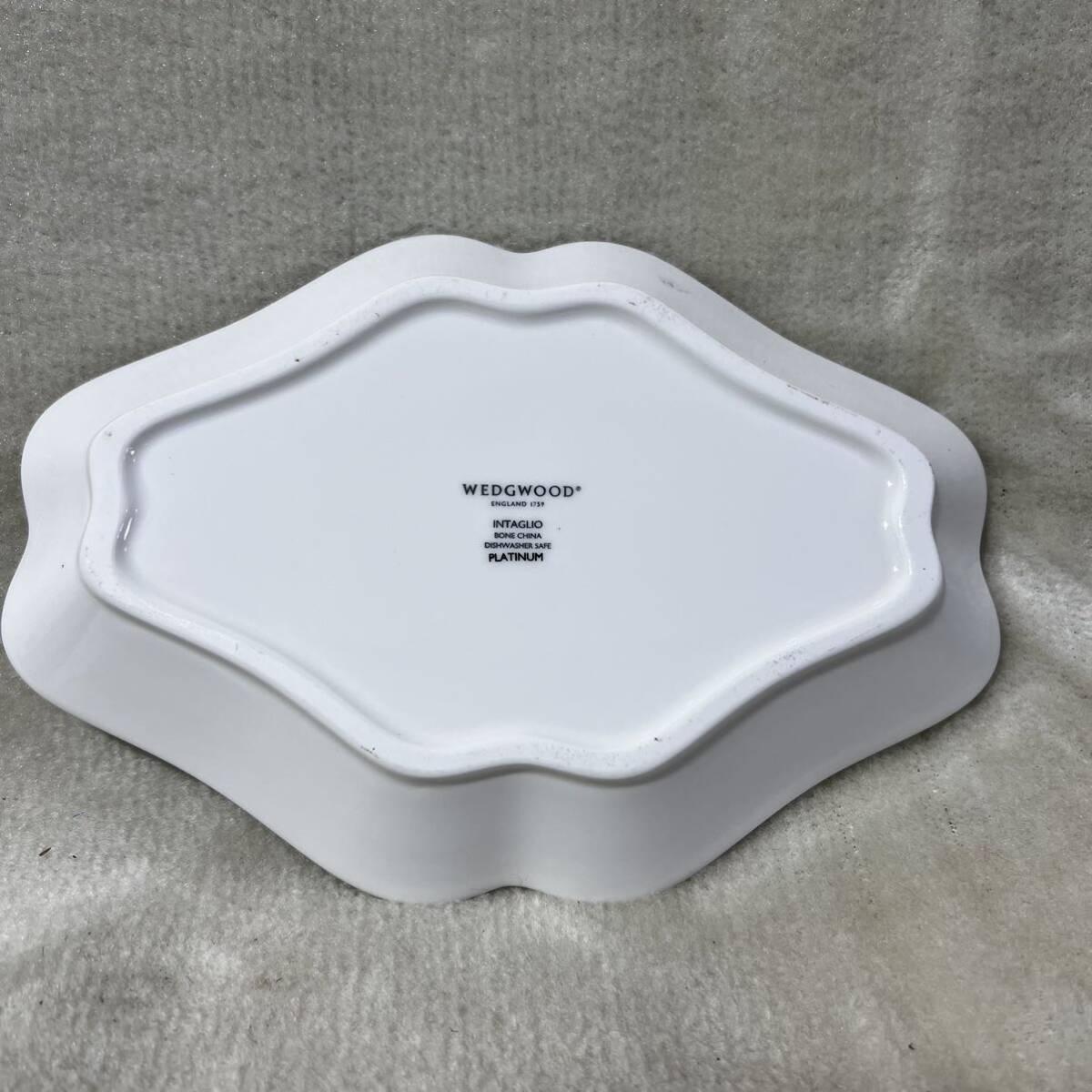 C980 WEDGWOOD ウェッジウッド プラチナム インタグリオ ダイヤディッシュ 1枚 コレクション_画像4