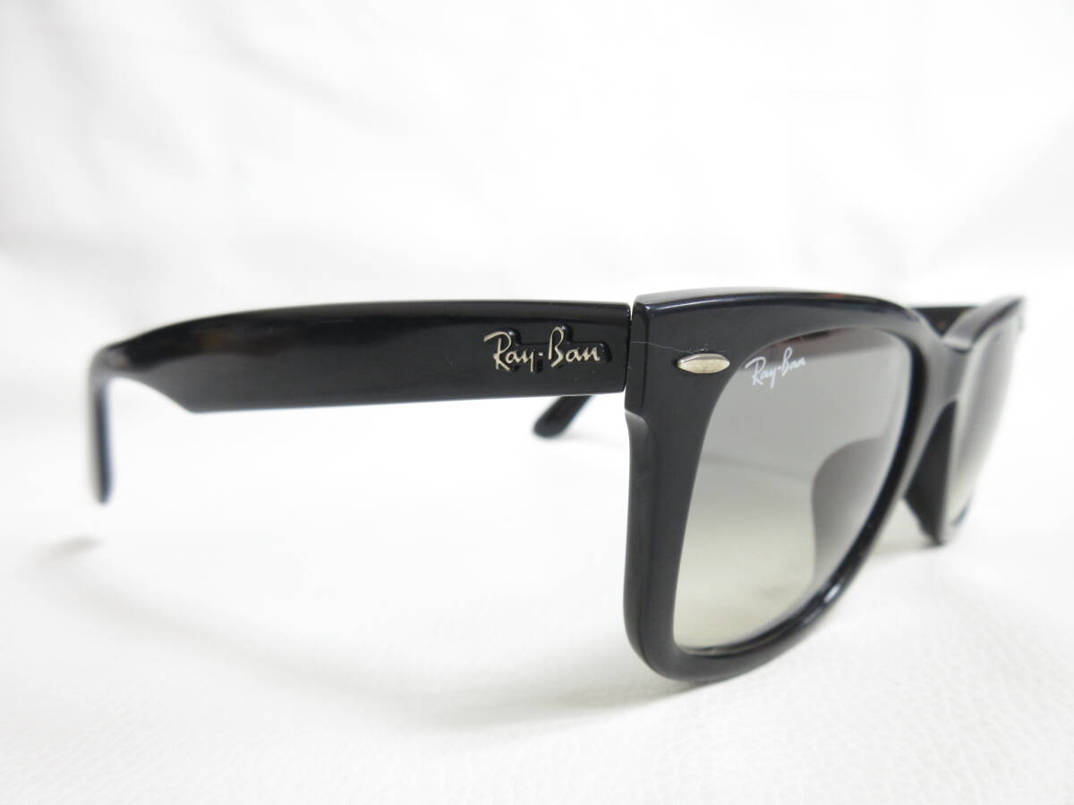 13097◆Ray-Ban レイバン WAYFARER ウェイファーラ RB2140-F 901/32 52□22 150 サングラス MADE IN ITALY 中古 USED_画像4