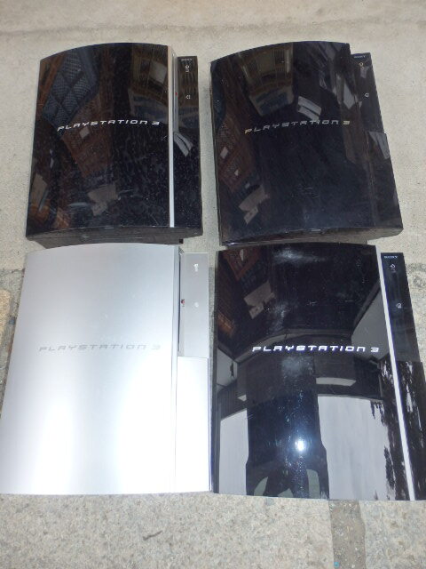 SONY PS3 本体のみ 4台 まとめて 動作未確認 ジャンク PlayStation3 CECHL00 H00 B00 初期型 ソニー プレイステーション3 G8071_画像1