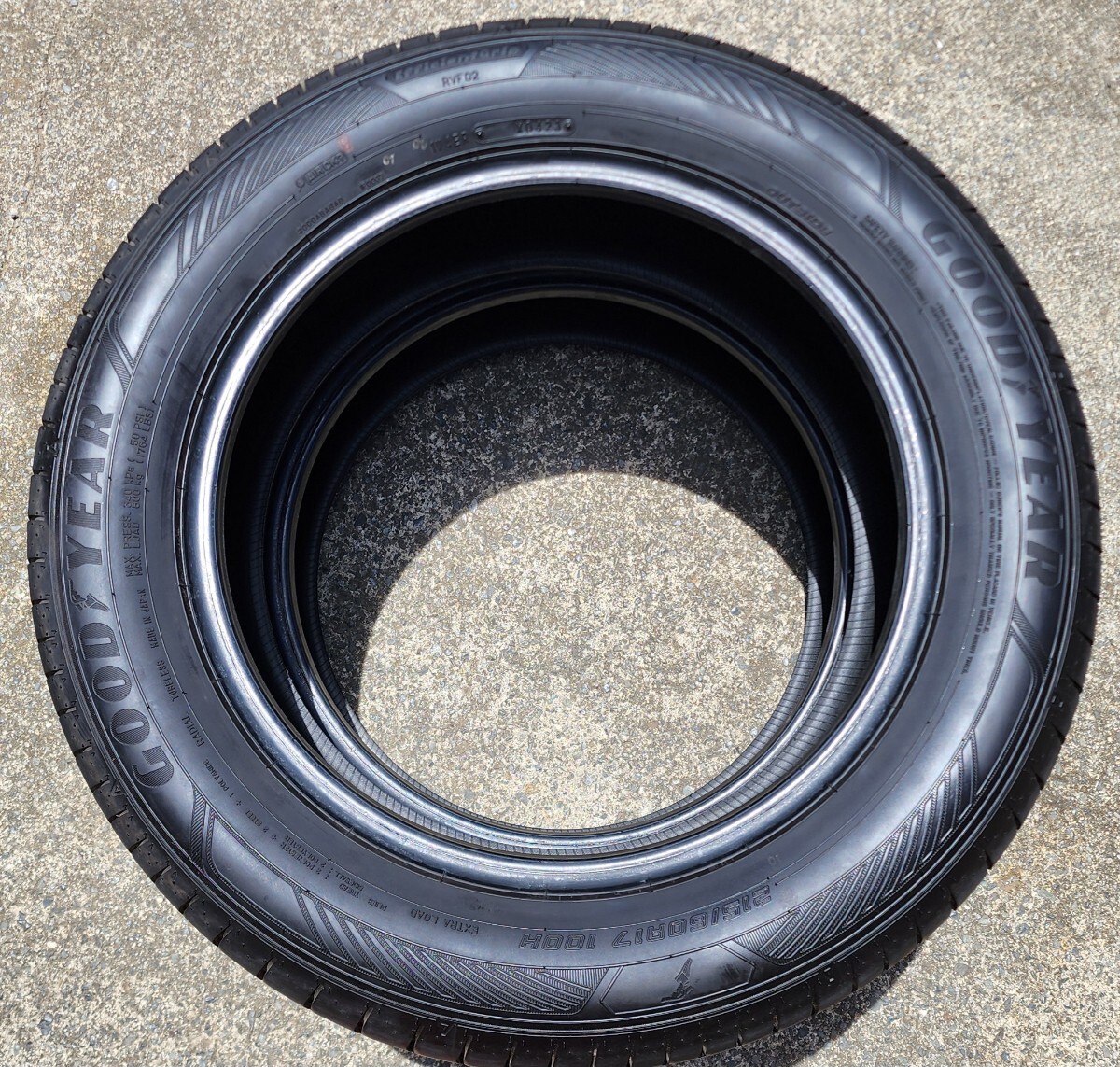 グッドイヤー E-Grip RVF02　215/60R17 2本 バリ山_画像5