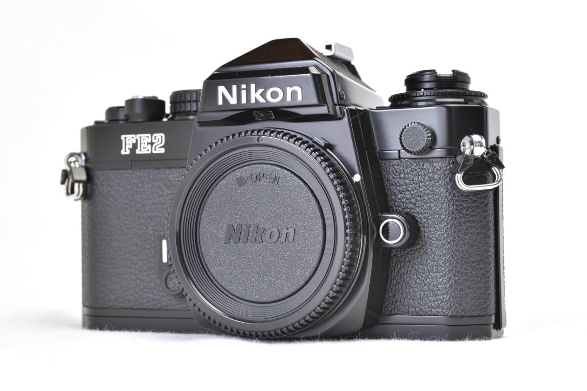 【美品】Nikon ニコンFE2 ブラック 　清掃・整備・モルト交換済　電池付きでこのまま使える状態良好品_画像1