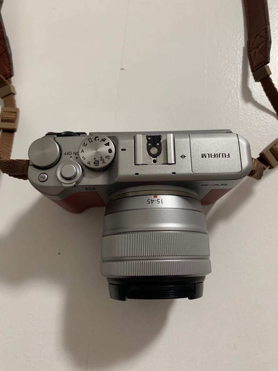 富士フィルム　ミラーレス一眼レフカメラ　X-A5