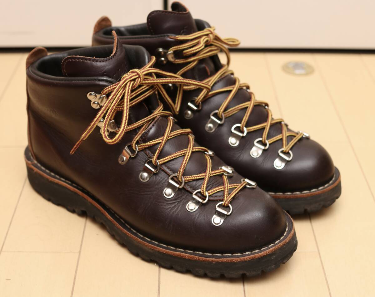 Danner ダナー 米国製 マウンテンライト GORE-TEX ダークブラウン sizeUS9EE 状態良好 トレッキングブーツ 本革 ビブラムの画像1