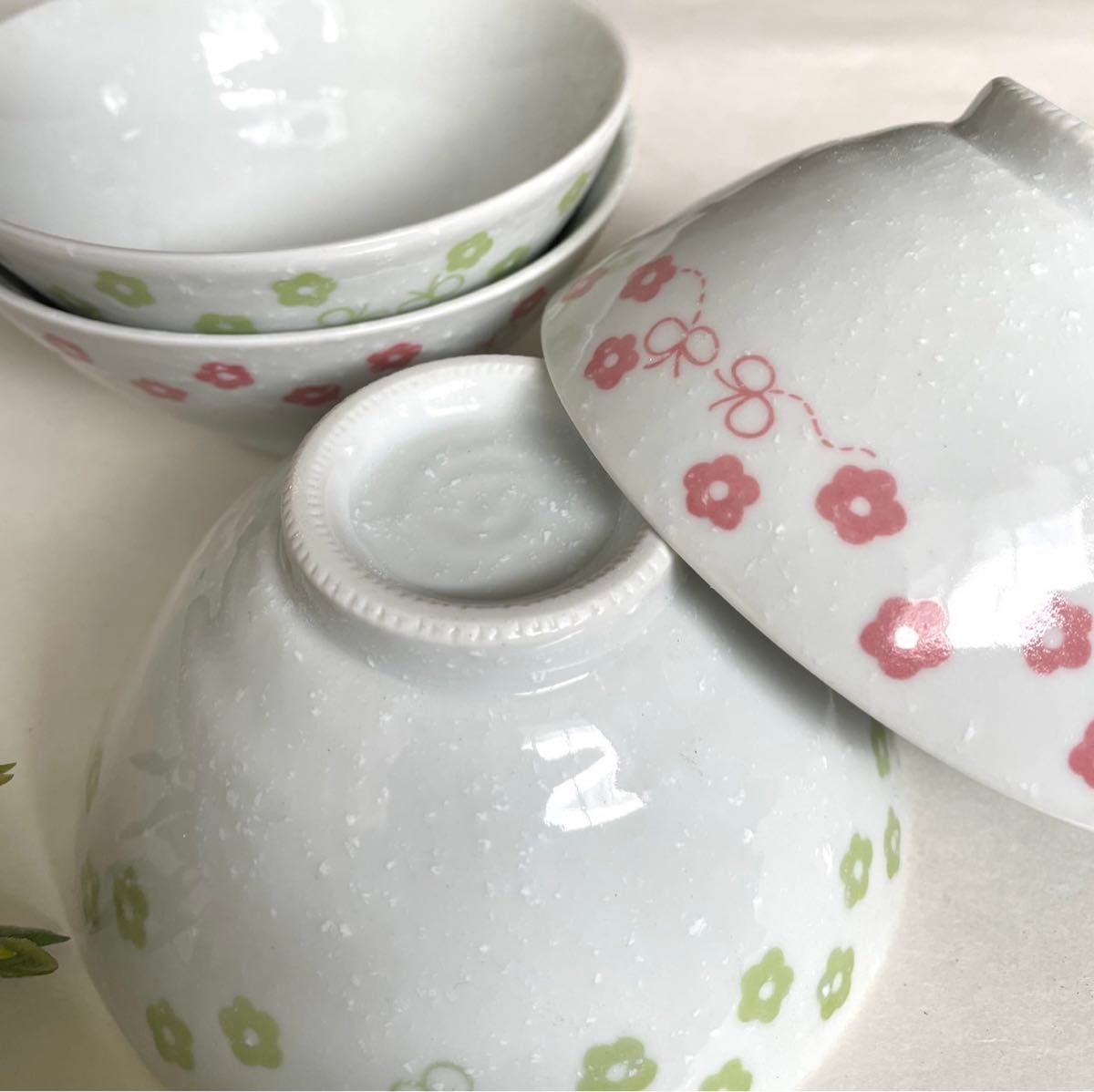 可愛い小花のお茶碗ピンク&グリーン、4pc