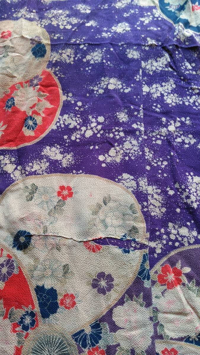 布地　古布　絹　縮緬生地　やわらかい生地　可愛い小花柄　紫色　朱赤色　156cm×122cm　リメイク_画像8