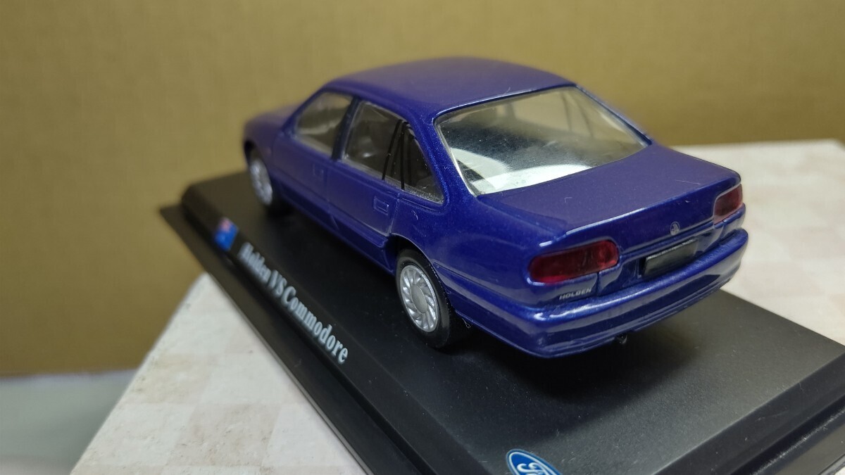 処分市スケール 1/43 Holden VS Commodore！ オーストラリア 世界の名車コレクション！ デル プラド カーコレクション！左ミラー欠落。_画像5