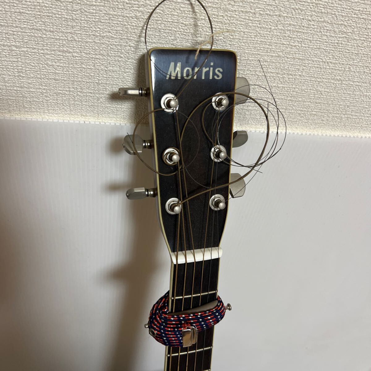 Morris モーリス W-30 アコースティックギター アコギ 弦楽器 ハードケース付 音出確認済です。現状品の画像4
